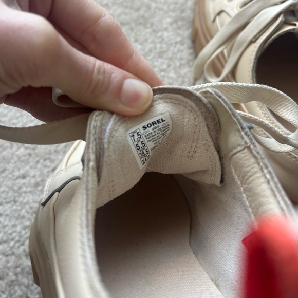 Sorel Womens Size 7.5 Caribou X Ceramic Gum Leather Waterproof Platform Sneakers - Picture 6 of 6